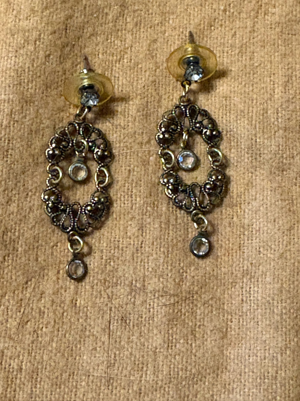 💍3 for $15💍 Vintage-Inspired Gold-Tone Filigree Drop Earrings with Clear Stones